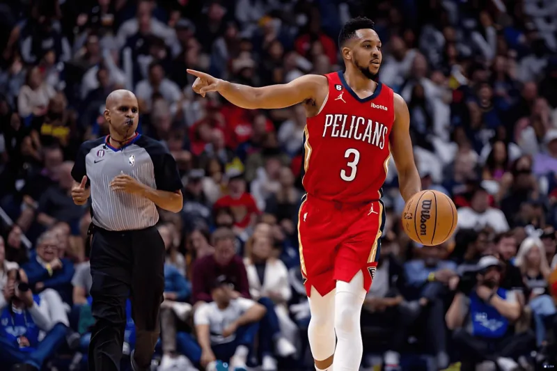 爱游戏tv-鹈鹕碾压尼克斯，麦科勒姆统治全场