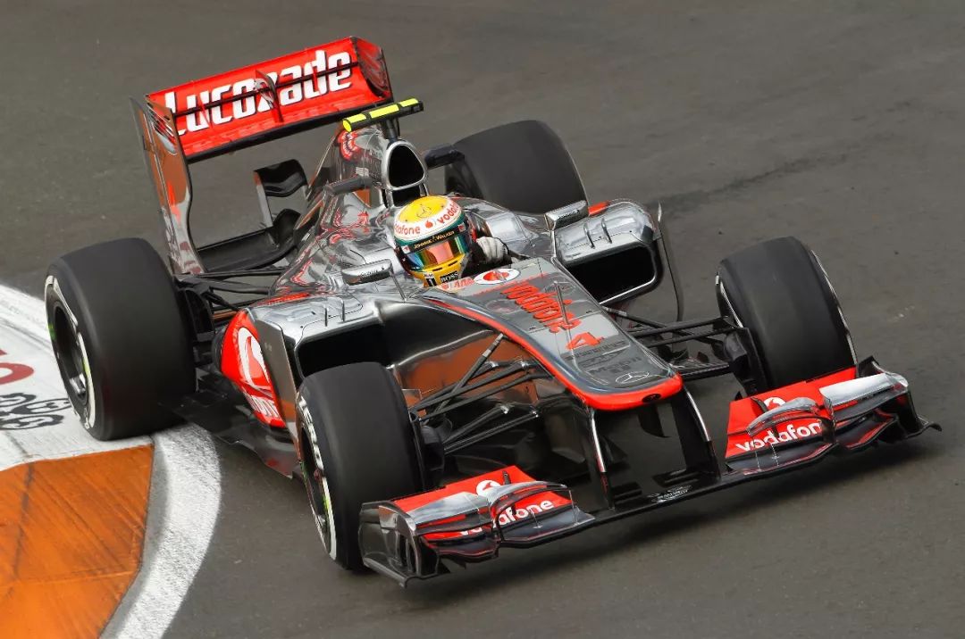 爱游戏官方入口-雷诺车队险胜索伯车队,汉密尔顿统治全场