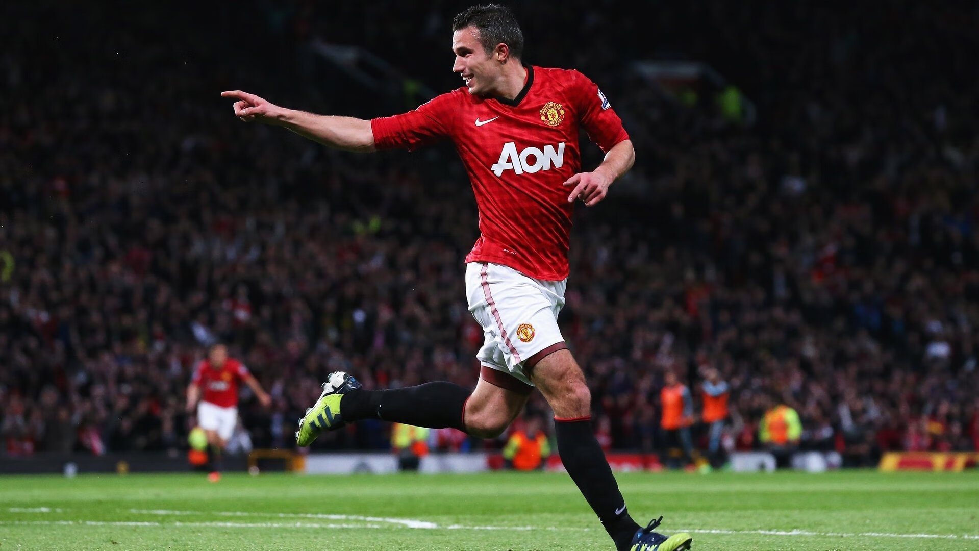 爱游戏tv-阿什拉夫关键战不手软，多特蒙德节奏掌控丹麦，一场战术与意志的胜利